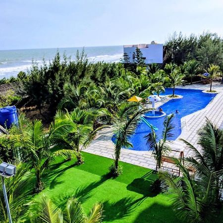 Oceanward Hotel & Resort ロン・ハイ エクステリア 写真